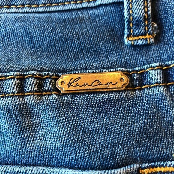 KanCan Distressed Button Fly Raw Hem Denim Shorts Size Large - Picture 5 of 8